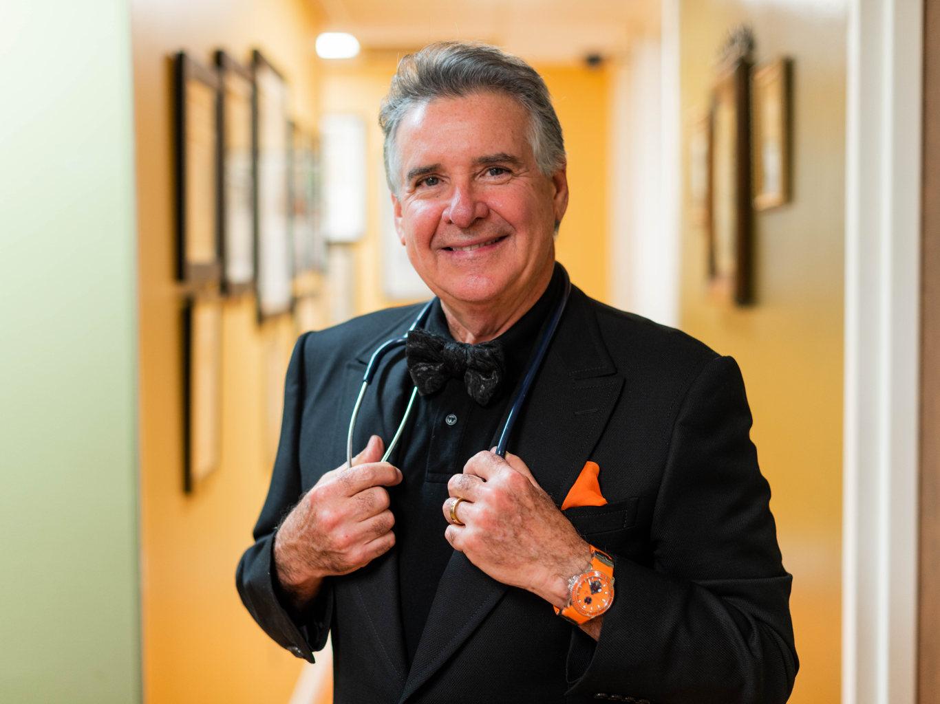 Dr. Fernández